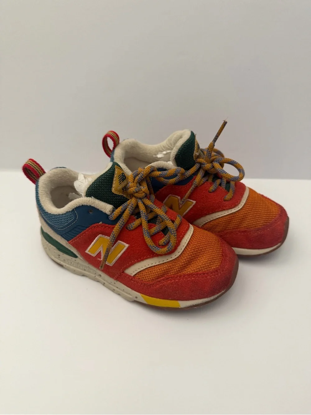 New Balance Kids 997H Orange Multi Sneakers size 10 toddler Pre-Owned